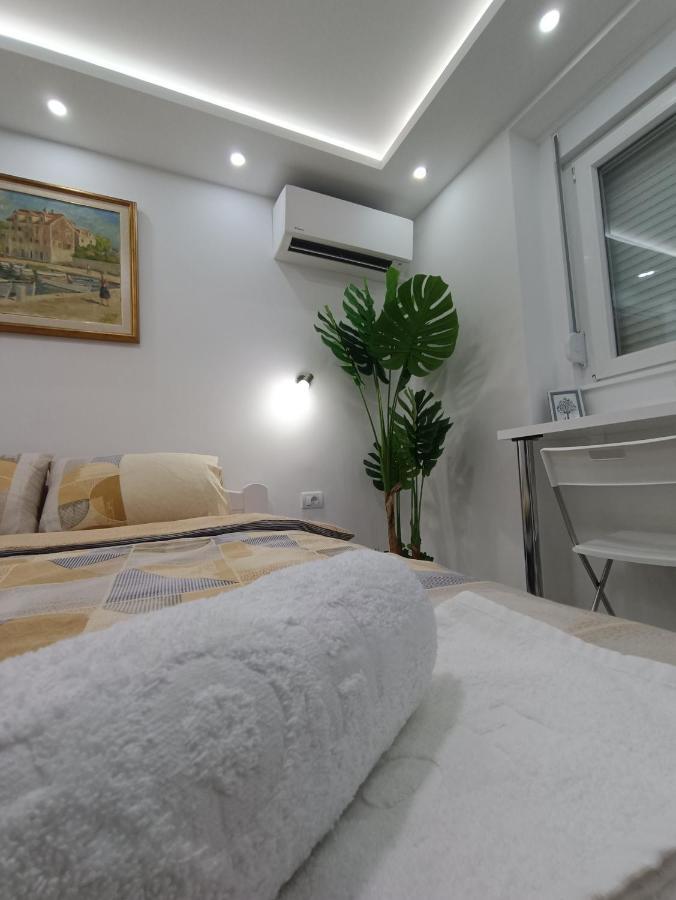 Grey 4 Apartment เบลเกรด ภายนอก รูปภาพ